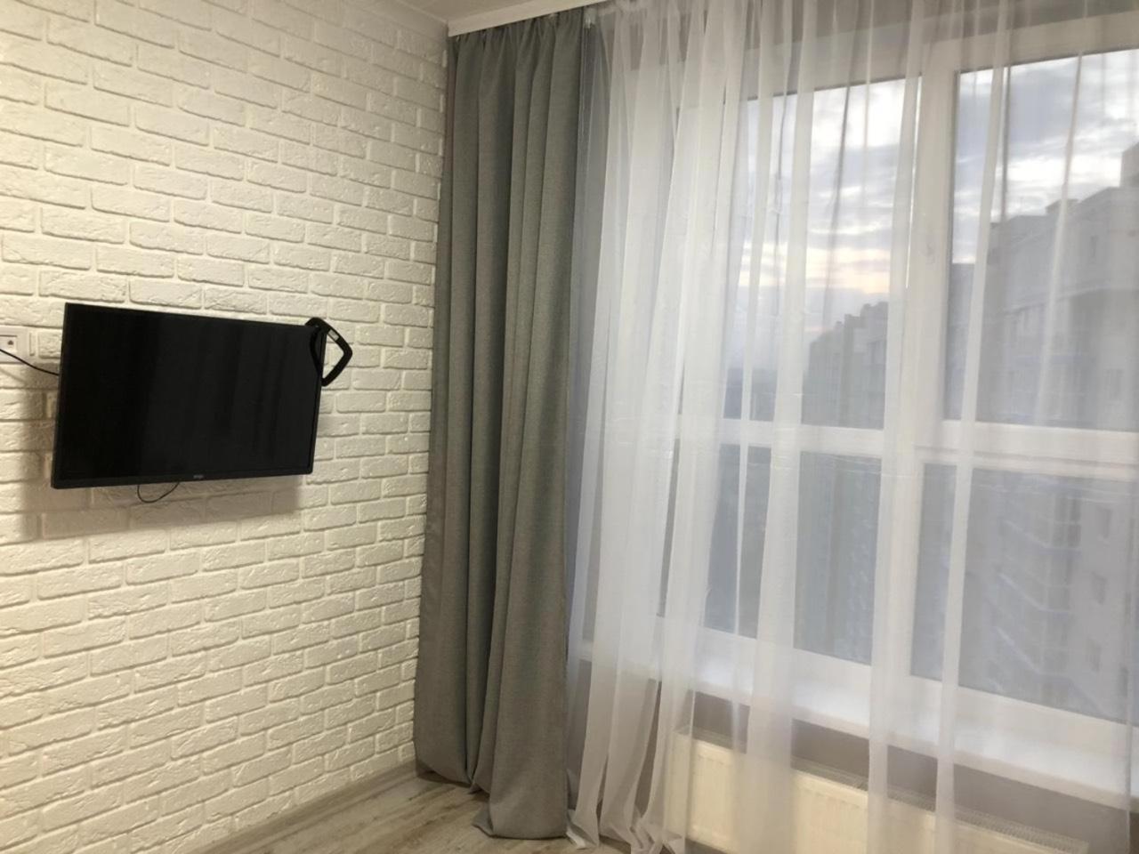 Квартира Парковые Озера Lejlighed Kiev Eksteriør billede