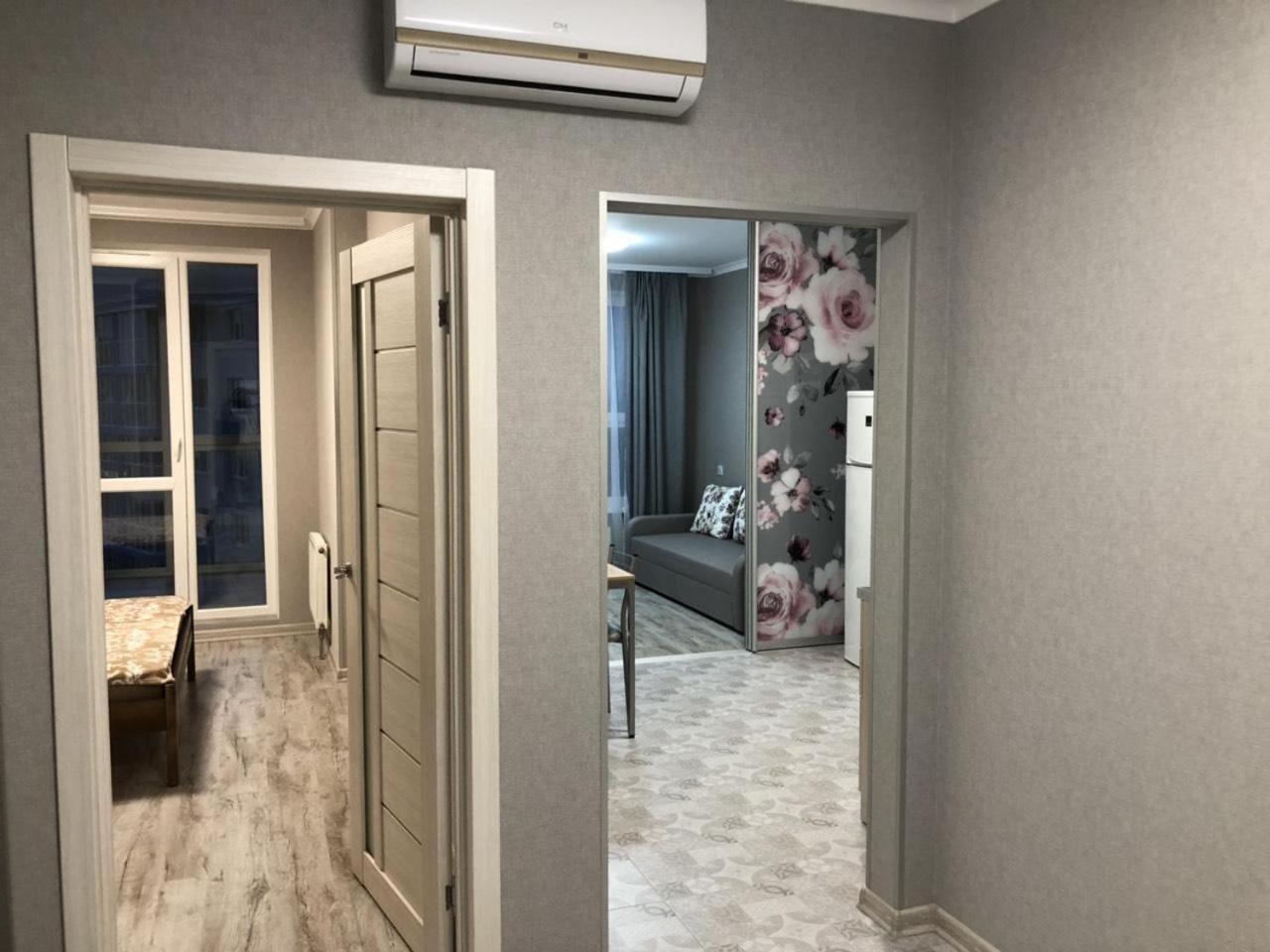 Квартира Парковые Озера Lejlighed Kiev Eksteriør billede
