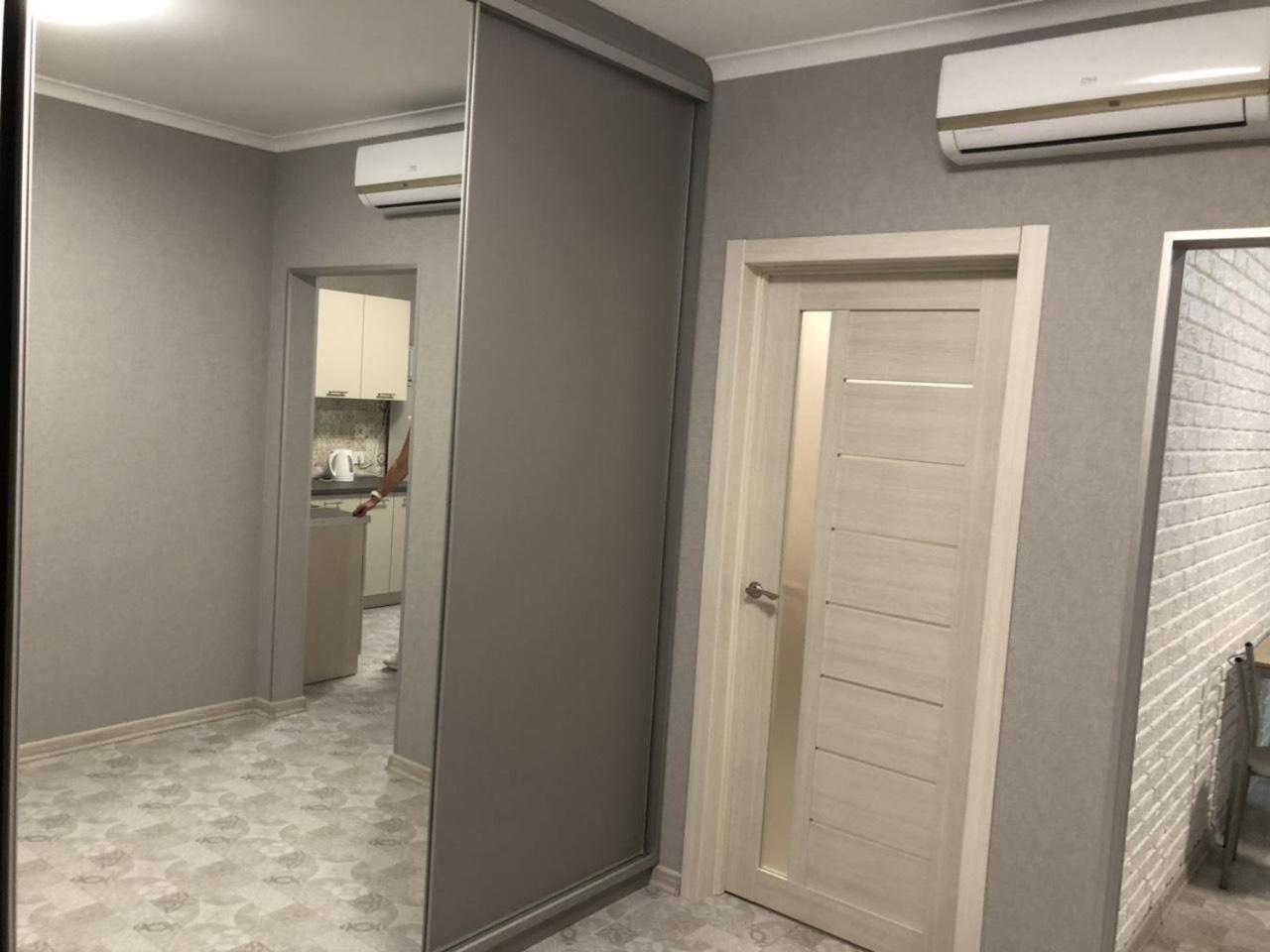 Квартира Парковые Озера Lejlighed Kiev Eksteriør billede